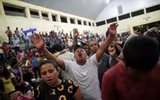 [ẢNH] Người di cư Honduras chạy trốn đói nghèo, ầm ầm đổ về biên giới Mỹ